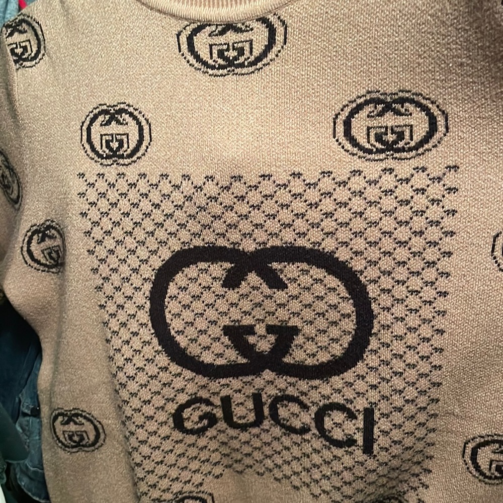 Gucci sweater